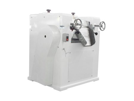 Máy nghiền ba trục