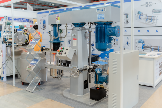 Hình 1.1. Máy nghiền rổ tại gian hàng C97 của YourTech tại Hội chợ triển lãm SECC 2023